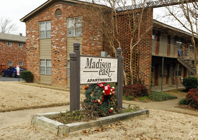 Building Photo - Madison East Apartments