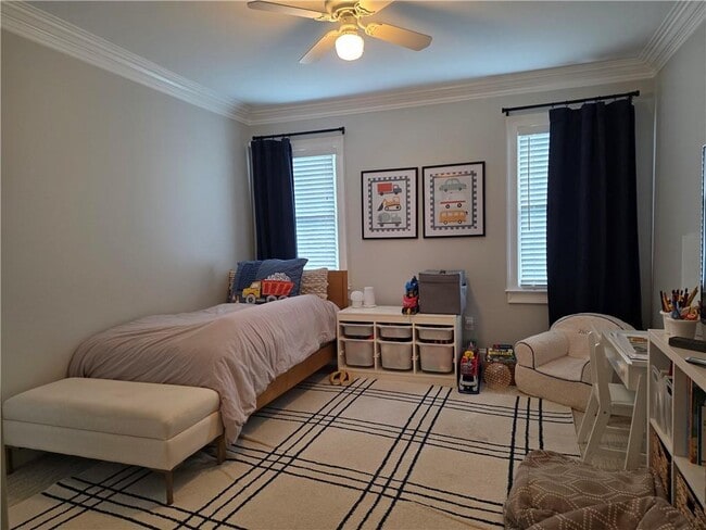 Building Photo - 2076 Anderson Dr SE