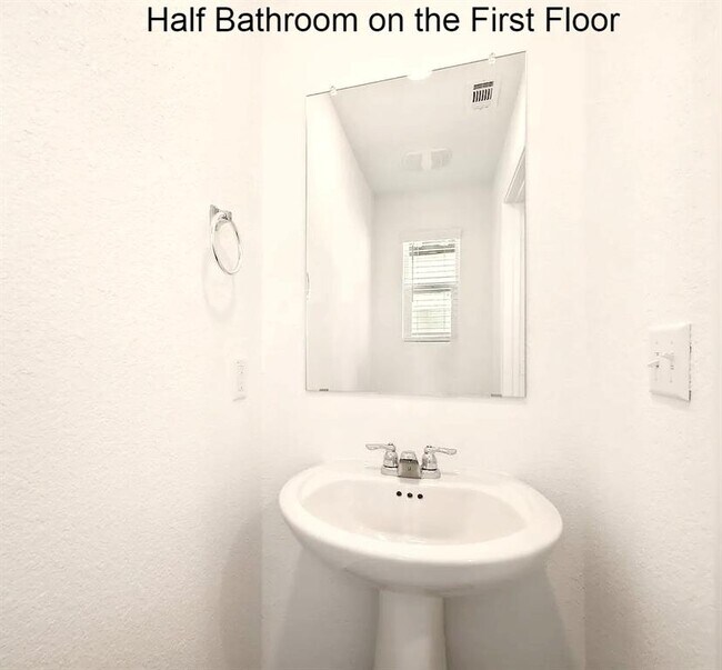 Building Photo - 7108 Spotted Leaf Wy