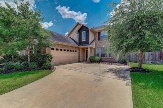 Building Photo - 6114 Breezy Hollow Ln