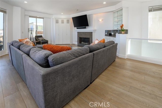 Building Photo - 216 23rd St