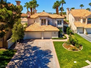 Building Photo - 8848 Rainbow Ridge Dr