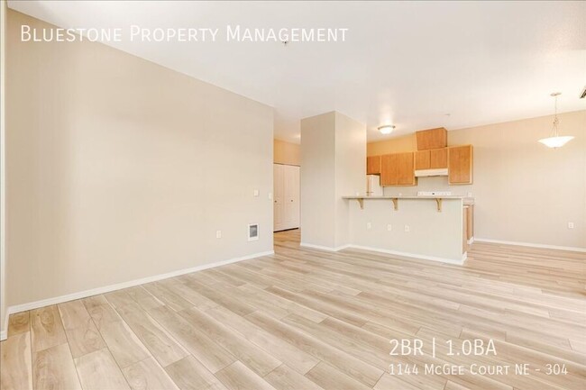 Building Photo - 1144 Mcgee Ct NE