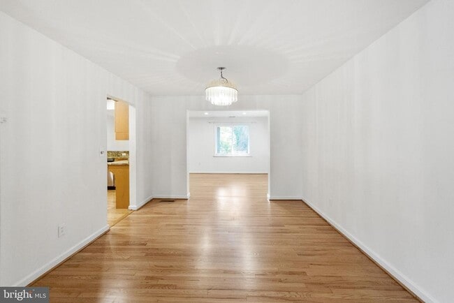 Building Photo - 7611 Whittier Blvd