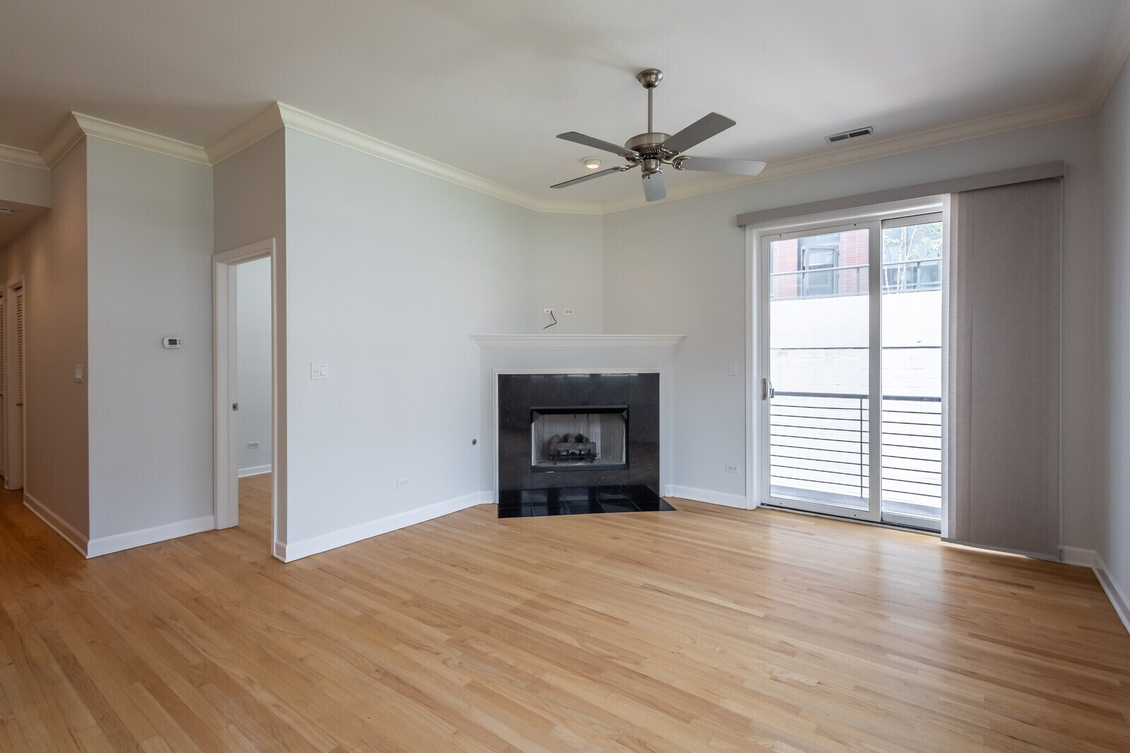 Living Room - 948 Madison W St