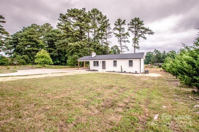 Building Photo - 4892 NC-16