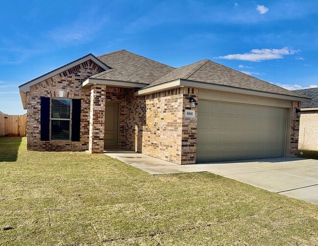 Building Photo - Newer Build in Frenship District! Beautiful 3/2/2 with Fridge and Sprinkler System!