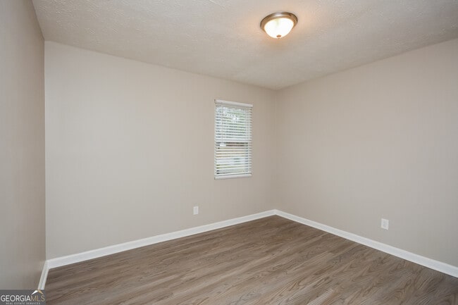 Building Photo - 5375 Rocky Pine Dr