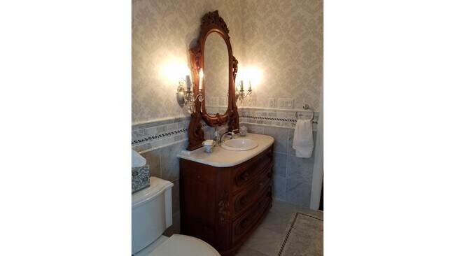 Building Photo - 212 St Johns Ave