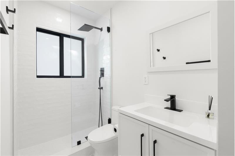 Building Photo - 455 SW 14th Ct