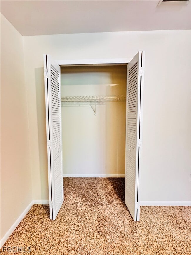 Building Photo - 17405 E Carnegie Cir