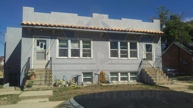 Building Photo - 515 E Lewis St