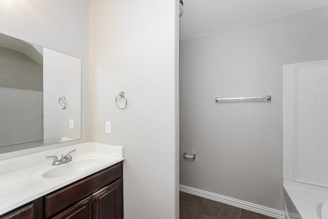 Building Photo - 7653 Rainbow Creek Dr