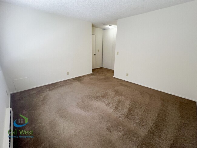 Building Photo - 930 Kiely Blvd
