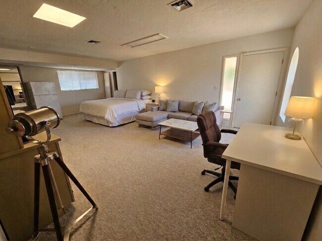 Building Photo - 6311 N 74th St