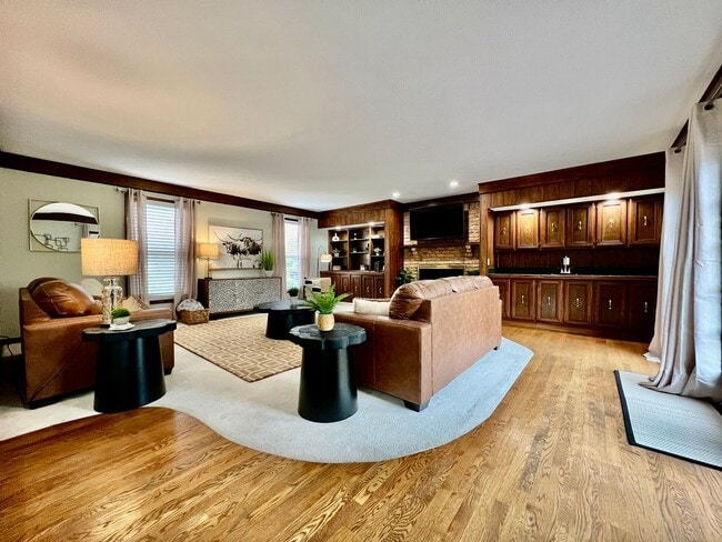 Building Photo - 7033 Willowood Dr