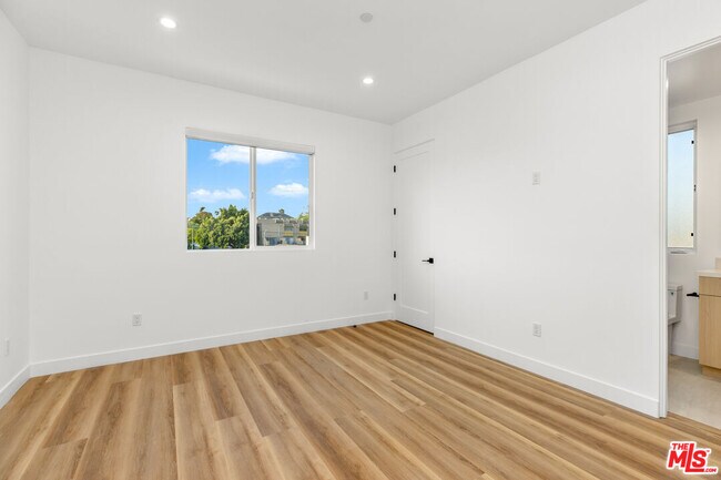 Building Photo - 5225 20th St