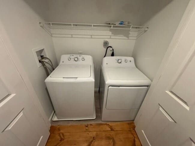 Building Photo - 235 E Market St