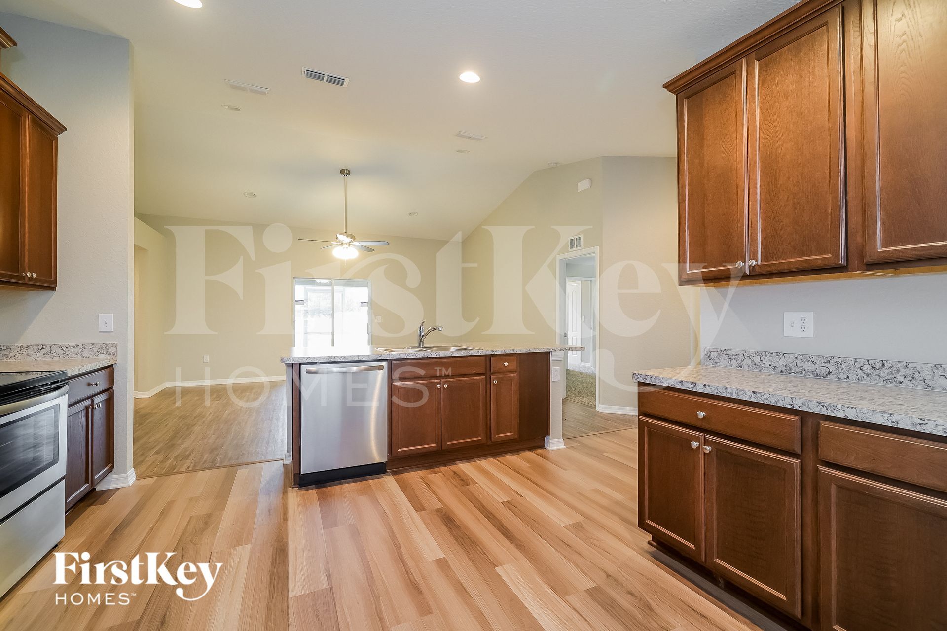 Building Photo - 109 Solis Dr