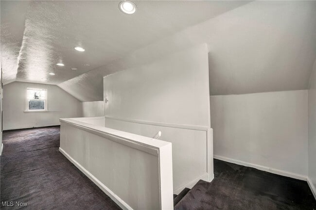 Building Photo - 10213 Dove Ave