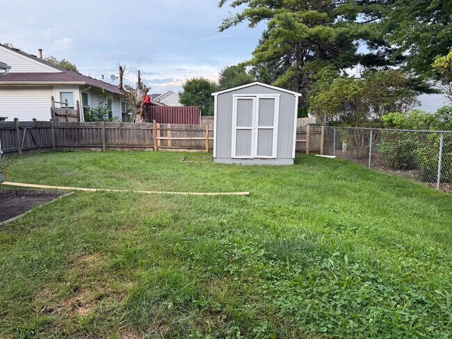 Building Photo - 503 Lasalle Ln
