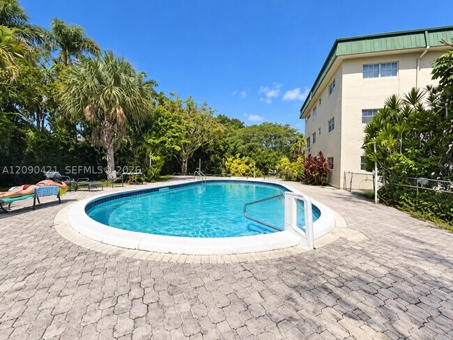 Building Photo - 1420 Atlantic Shores Blvd