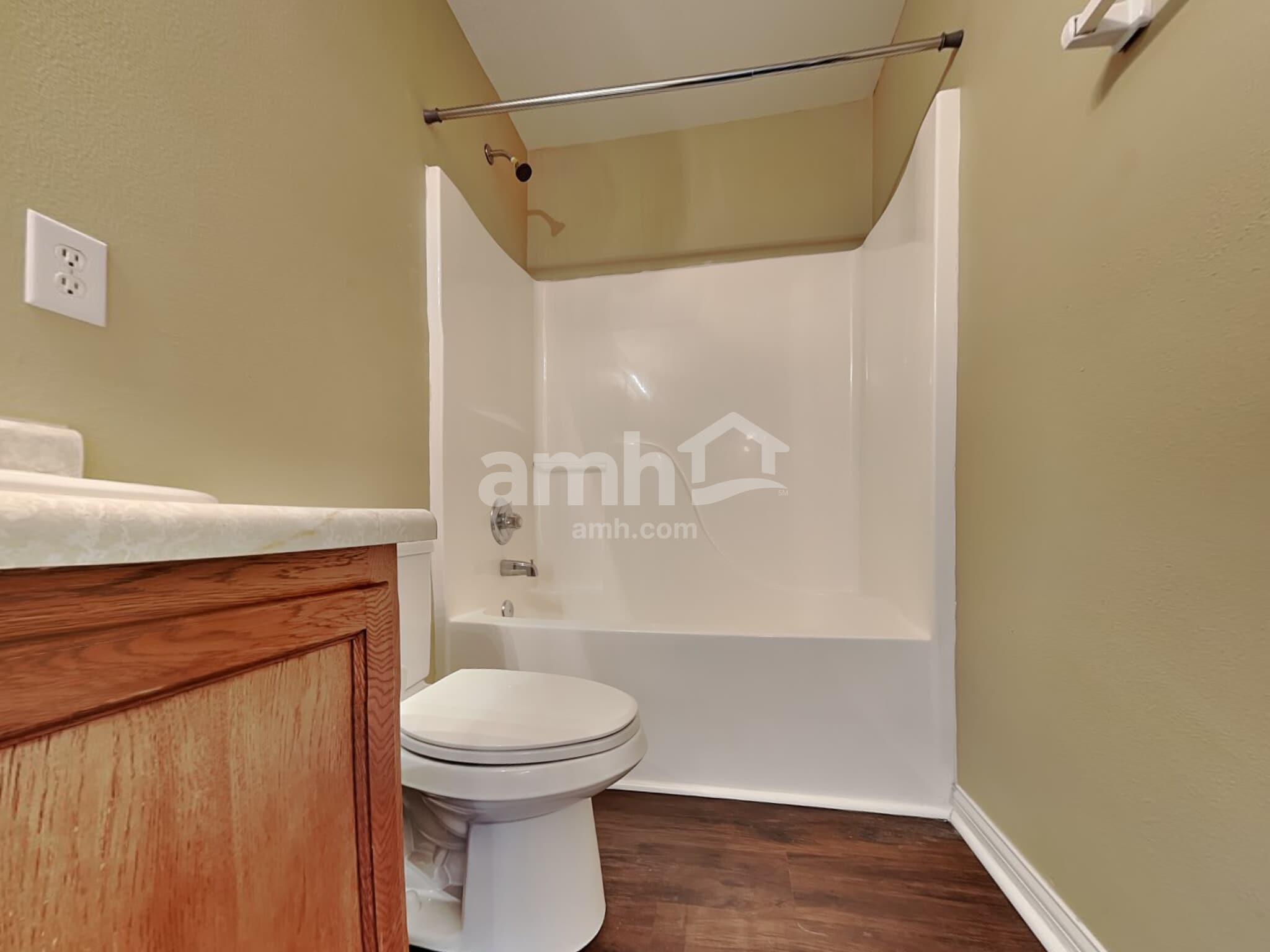 Building Photo - 977 Dorothy Dr