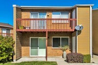 Building Photo - AWESOME GROUND FLOOR CONDO IN OREM
