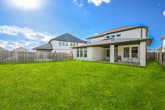 Building Photo - 21827 Erskine Peaks Pl