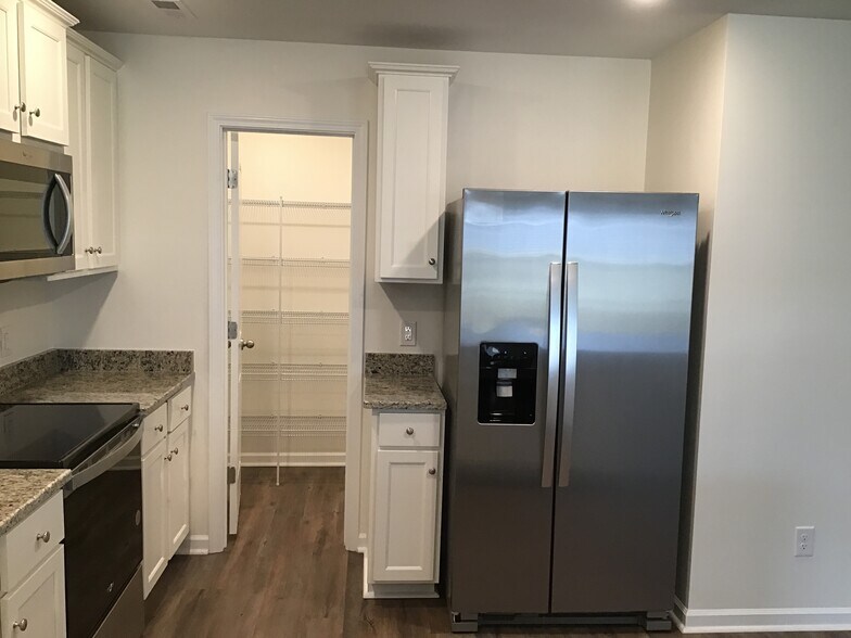 Building Photo - 1220 Dogwood Neck Dr