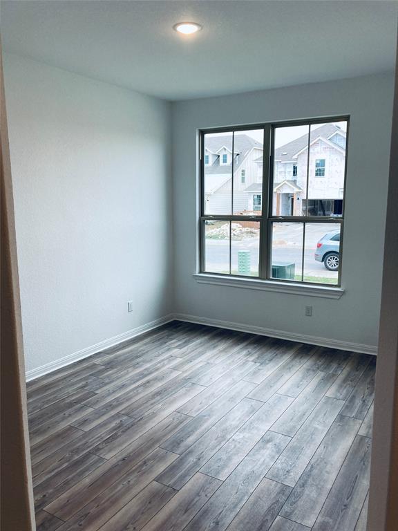 Building Photo - 110 White Aster Ct