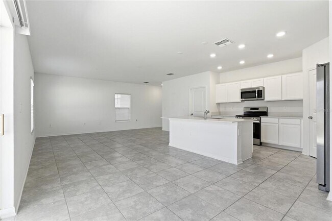 Building Photo - 1195 Tyler Lp