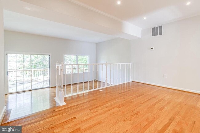 Building Photo - 6332 Teakwood Ct