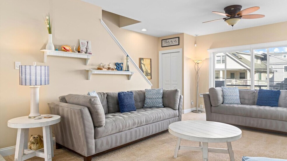 Building Photo - 224 Boardwalk-SI ID1309012P