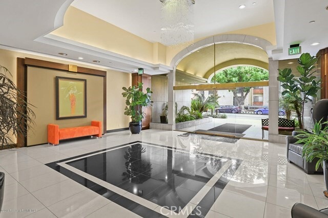 Building Photo - 345 Pioneer Dr