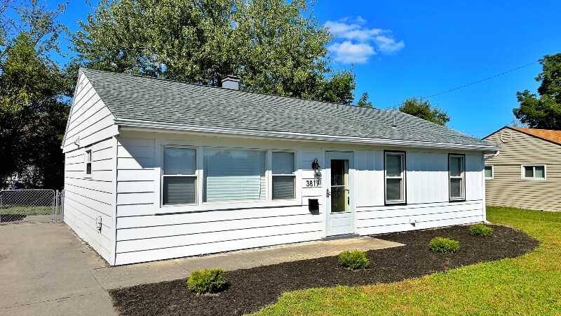 Building Photo - 3817 Palmerston Ave
