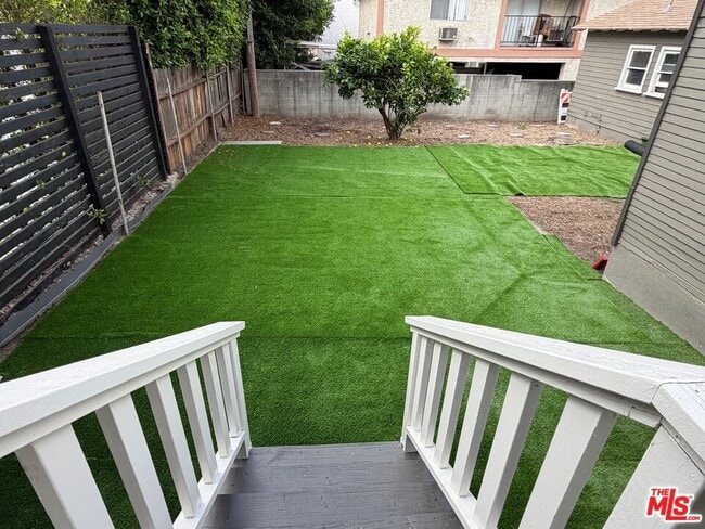 Building Photo - 1262 Kipling Ave