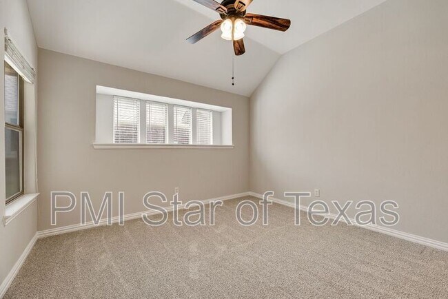 Building Photo - 7600 Shasta Dr