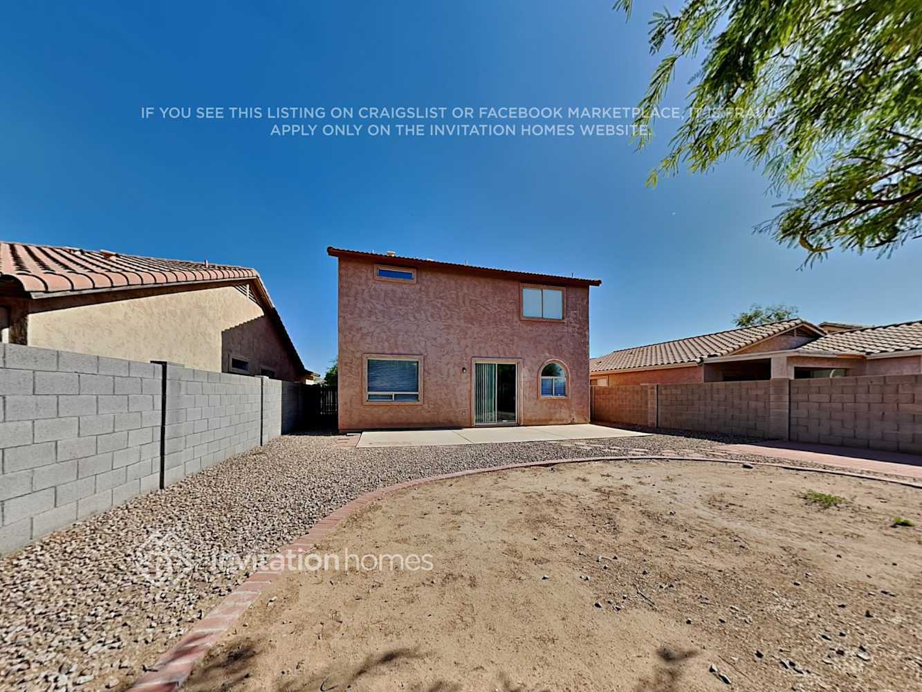 Building Photo - 828 W Roeser Rd