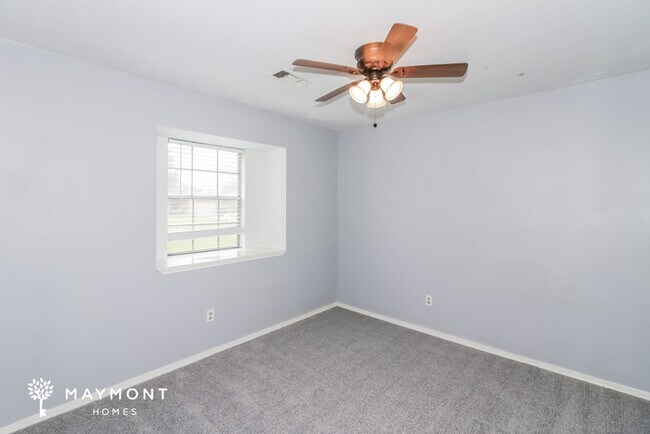 Building Photo - 7126 Kings Dr