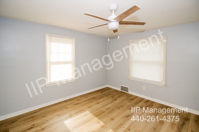 Building Photo - 3821 Kirkwood-