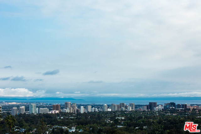 Building Photo - 9892 Beverly Grove Dr