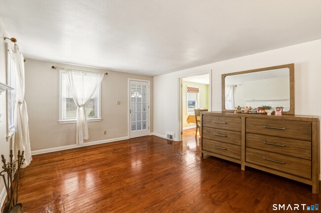 Building Photo - 26 St Augustine St