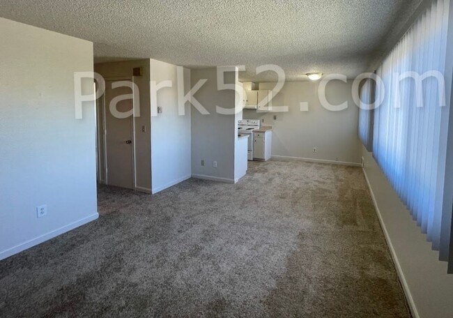 Building Photo - $500 Off the 1st Full Month!  2 Bedroom 1 ...