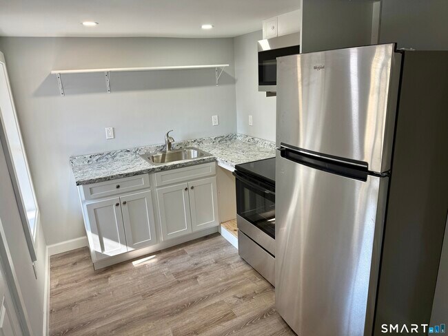 Building Photo - 78 McKinley Ave