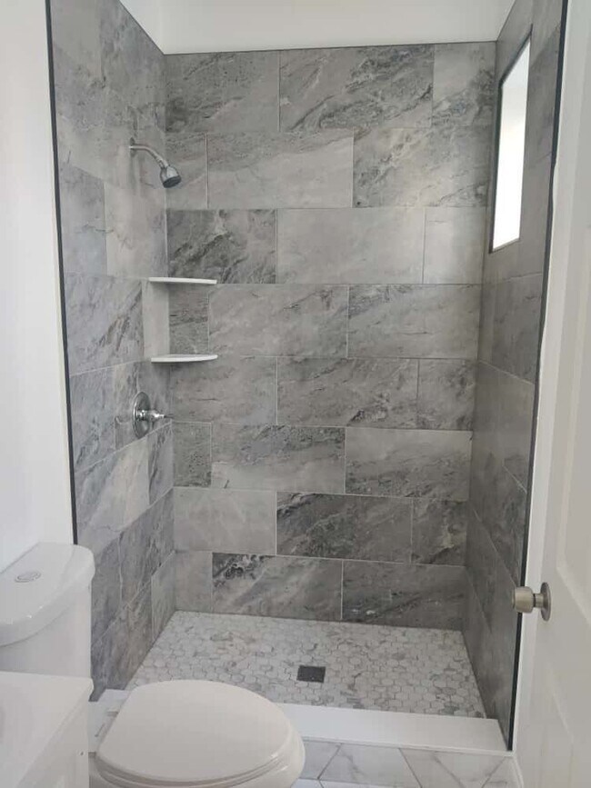 Building Photo - 142 N 54th St
