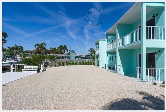 Building Photo - 500 Madeira Rentals / Unit 2