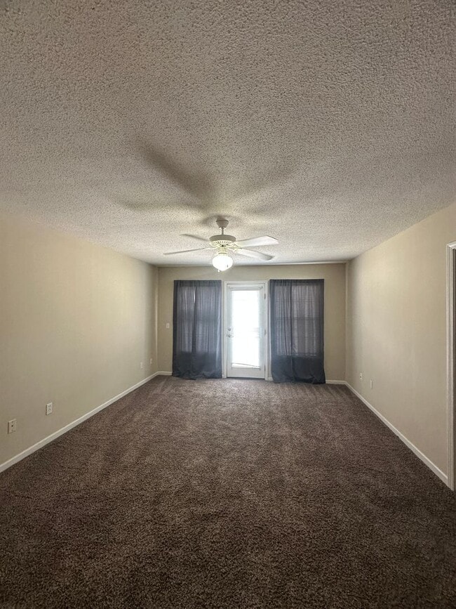 Building Photo - Dunwoody Subdivision