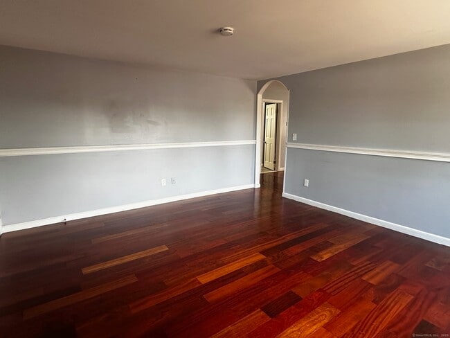 Building Photo - 22 Hungerford Ave