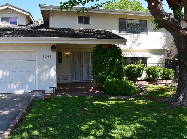 Primary Photo - 2501 El Burlon Cir